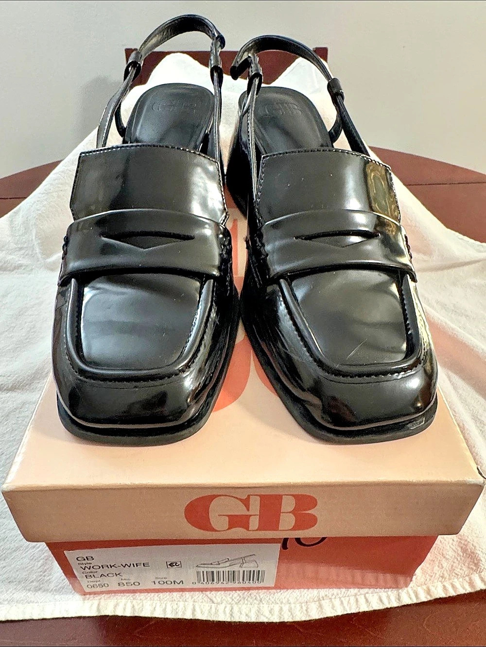 GB Work-Wife Patent Slingback Heels Black US 10M